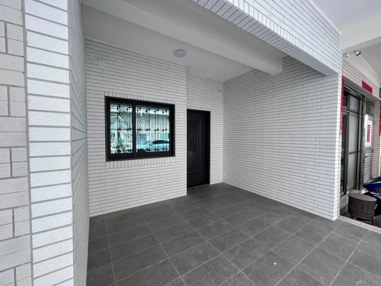 建工路老屋翻新｜玄關