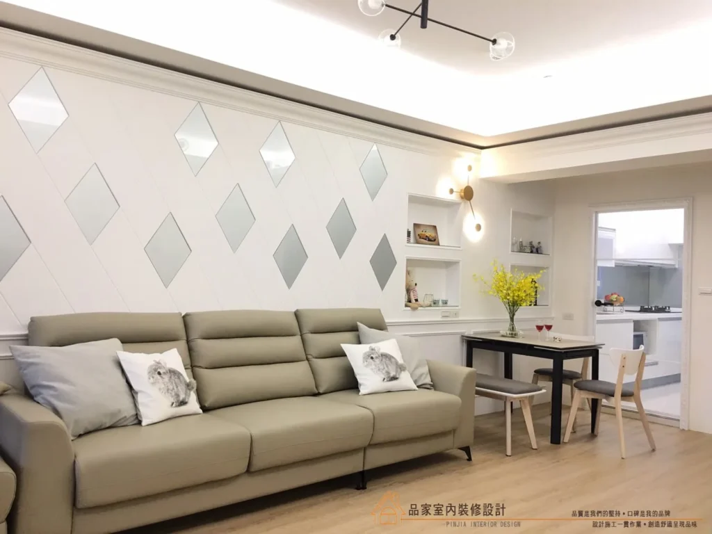 富民路住宅設計，法式優雅風格全室規劃，菱形鏡面客廳、弧形磚牆庭院、粉色浪漫臥室與玻璃天花板休憩空間